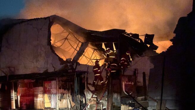 Kebakaran Pabrik Konstruksi di Tangsel, Karyawan Selamatkan Diri