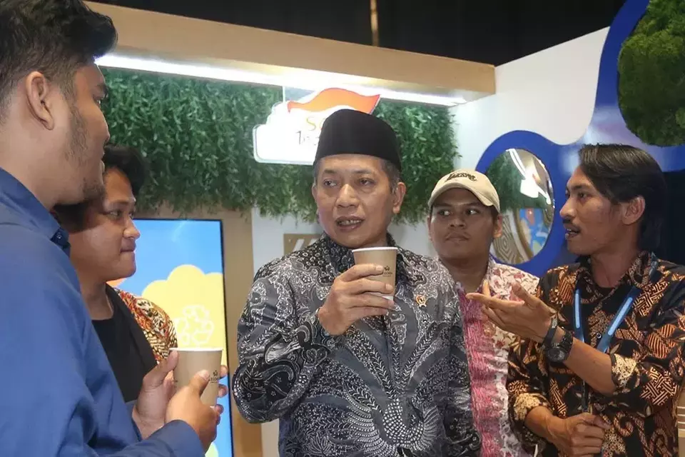 Menkop Ferry: Senin, Peraturan Koperasi Kelola Tambang Terbit