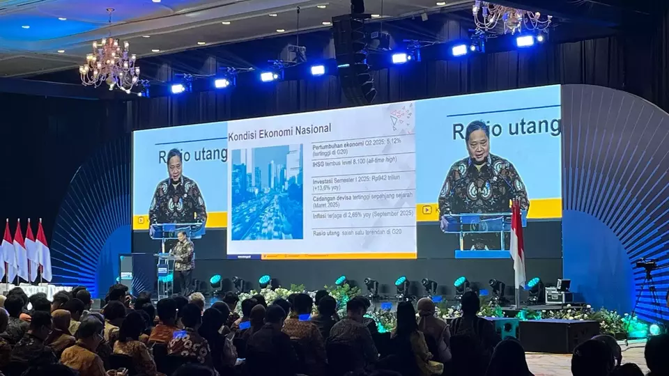Airlangga Puji Tema “New Economic Order” di Investor Daily Summit 2025