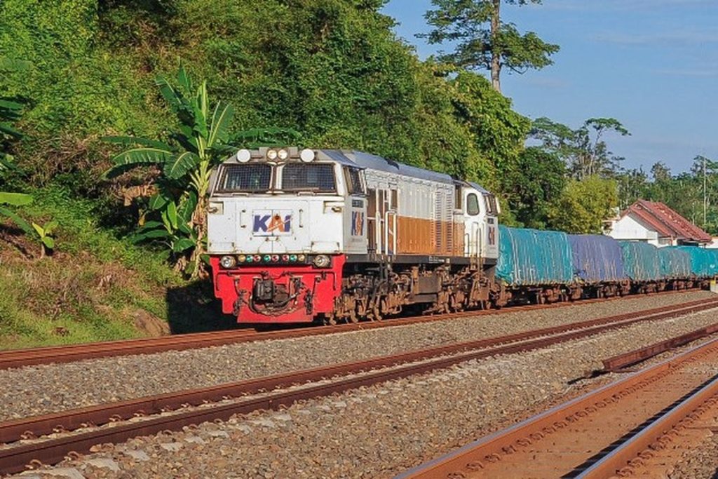 Kereta Pengangkut CPO Dilempari Batu di Asahan, Satu Petugas Terluka