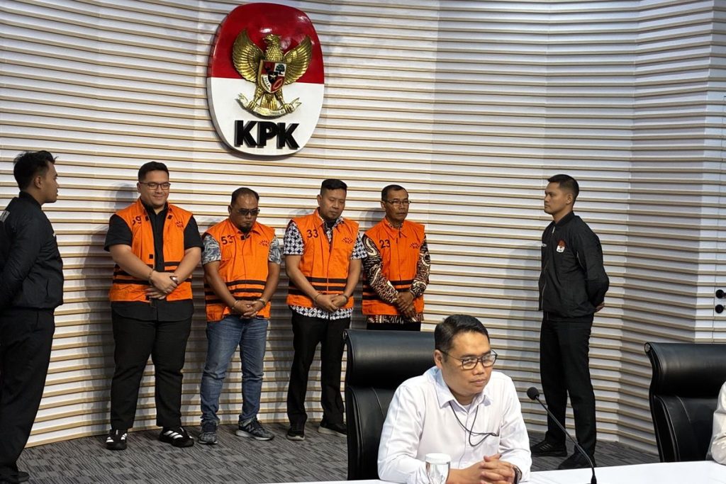 KPK Tetapkan 21 Tersangka Korupsi Dana Hibah Jatim