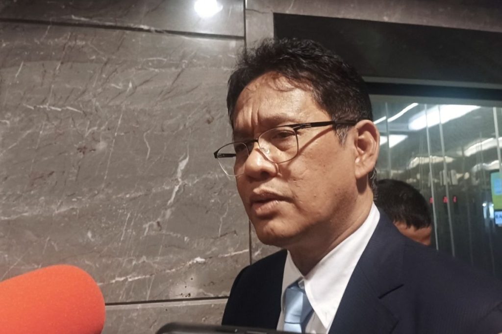 Menkeu Purbaya Pastikan Harga Rokok Tak Naik Tahun 2026