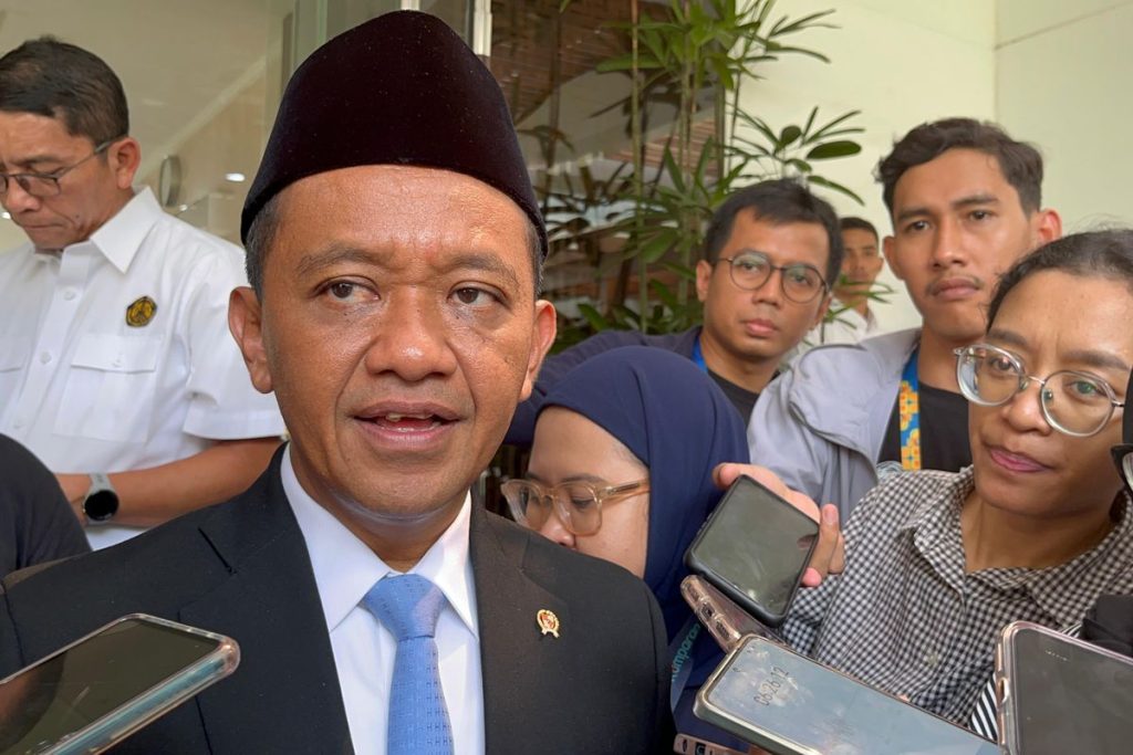 Bahlil Wajibkan BBM Campur Etanol 10 Persen Mulai 2027