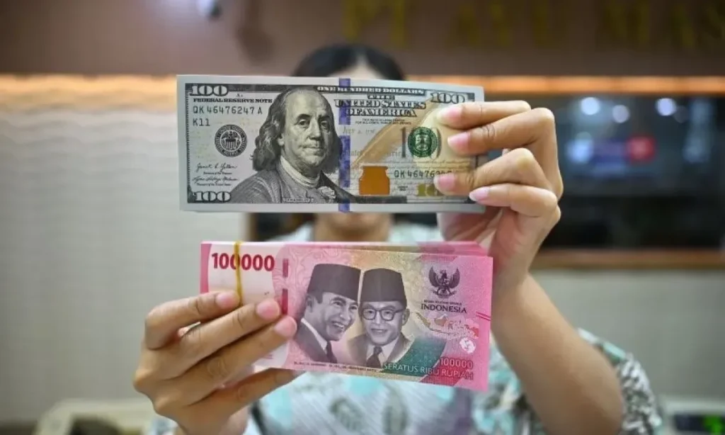 Rupiah Naik, Tembus Rp16.609 per Dolar