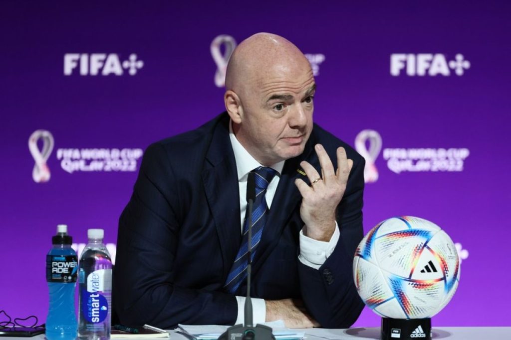Infantino Wacanakan Perubahan Kalender Sepak Bola Global