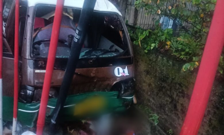 Kecelakaan Maut di Sumedang, Dump Truk Tabrak Angkot dan Ruko