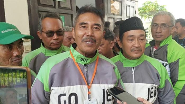 “Driver 001” Gojek Hadiri Sidang Nadiem, Sebut Dukungan untuk Sahabat Lama