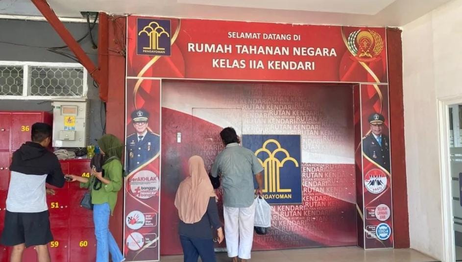 Dua Tersangka Korupsi RSUD Kolaka Timur Dititipkan di Rutan Kendari