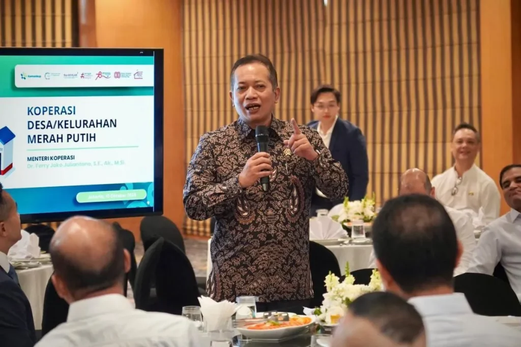 Menkop Ajak Kadin Jadi Kakak Asuh Koperasi Merah Putih