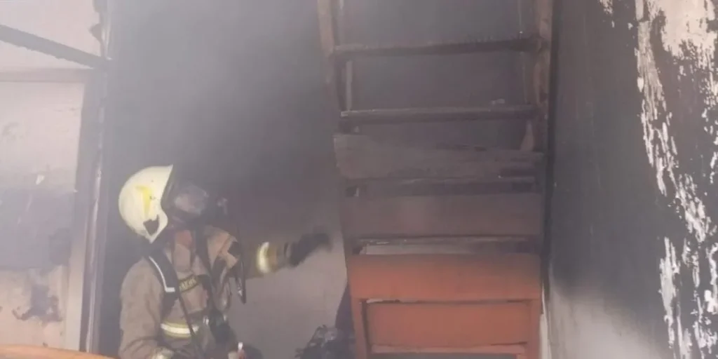 Ruko Tiga Lantai di Pasar Baru Jakarta Terbakar, Kerugian Capai Rp200 Juta