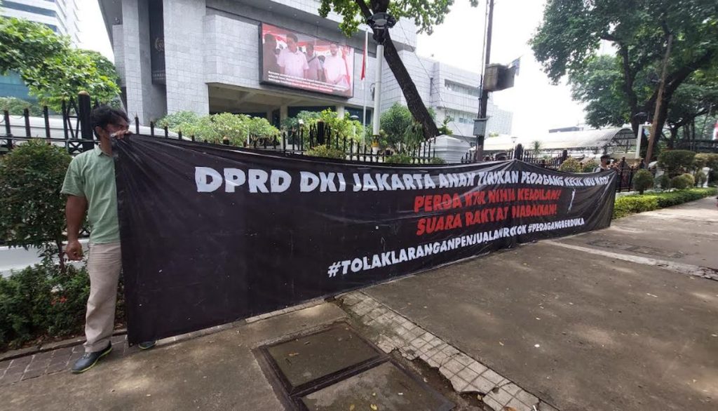 DPRD DKI Kebut Finalisasi Ranperda Kawasan Tanpa Rokok di Tengah Penolakan