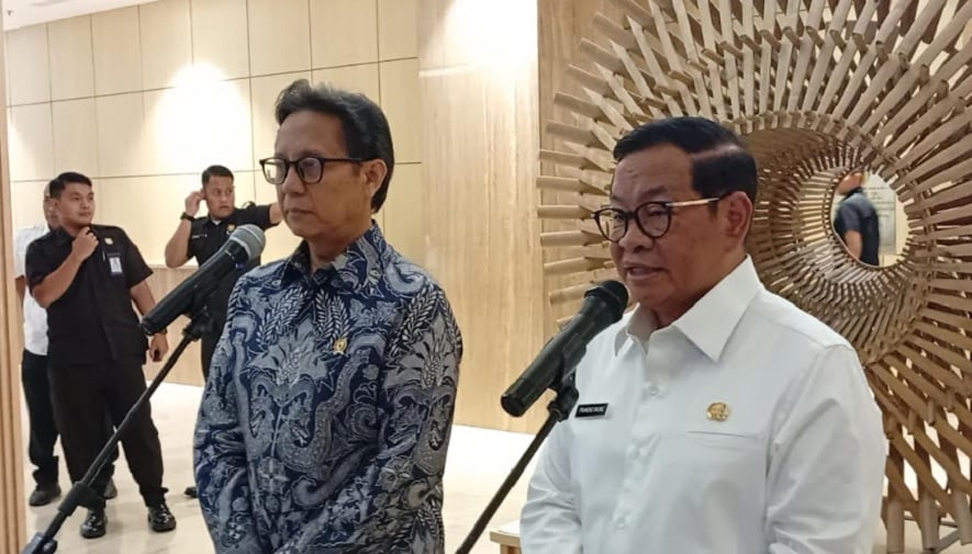 Air Hujan di Jakarta Tercemar Mikroplastik, Warga Diminta Waspada