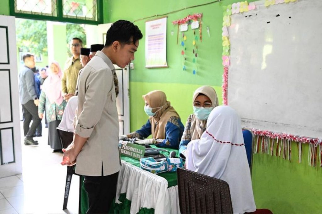 Wapres Gibran Tinjau CKG di Ternate, Dorong Sekolah Jadi Pusat Edukasi Sehat