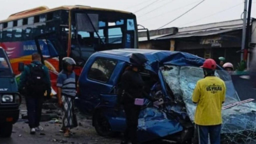 Kecelakaan Beruntun di Tol Cipali, 5 Orang Tewas