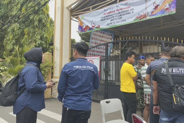 Sehari Pasca Ledakan, POM TNI AL Amankan SMAN 72 Jakarta