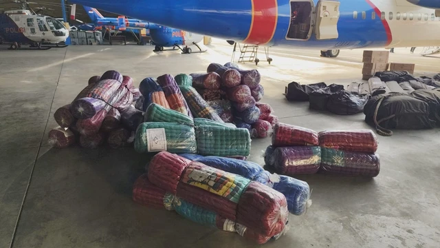 Polri Salurkan Bantuan untuk Korban Bencana di Aceh, Sumut, dan Sumbar