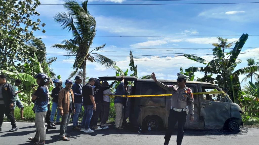 Polisi Telusuri Penyebab Kebakaran Mobil ATM, Olah TKP Dimaksimalkan