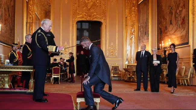 Raja Charles Anugerahkan Gelar Ksatria kepada David Beckham