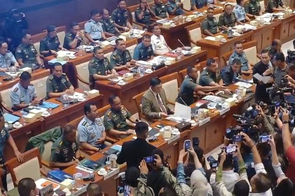 Komisi I DPR Gelar Rapat Tertutup dengan Menhan dan Panglima TNI
