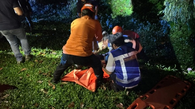 Polisi Telusuri Penemuan Jenazah Pria di Semak Tol Jagorawi