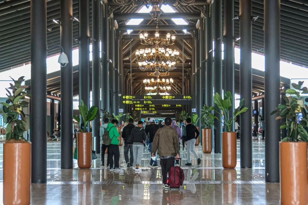 Pemerintah Mulai Terapkan Diskon Tiket Transportasi untuk Libur Nataru Hari Ini