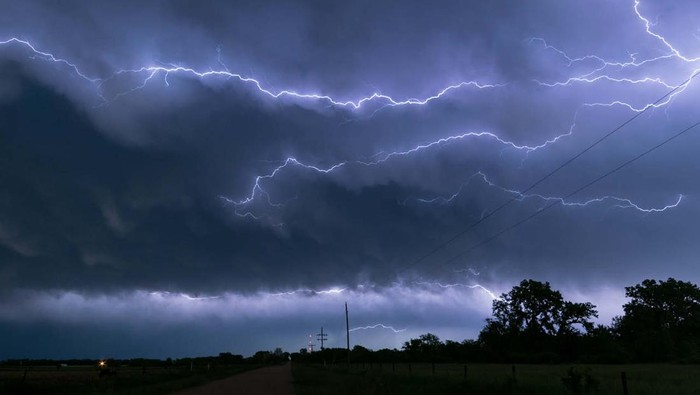 BMKG Minta Waspada Hujan Petir di Sejumlah Wilayah