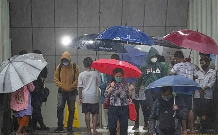 BMKG Peringatkan Potensi Hujan Petir di Sejumlah Wilayah Indonesia