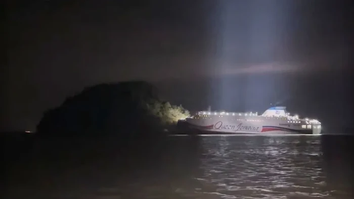 Kapal Feri Kandas di Korea Selatan, Juru Mudi Diduga Main Ponsel