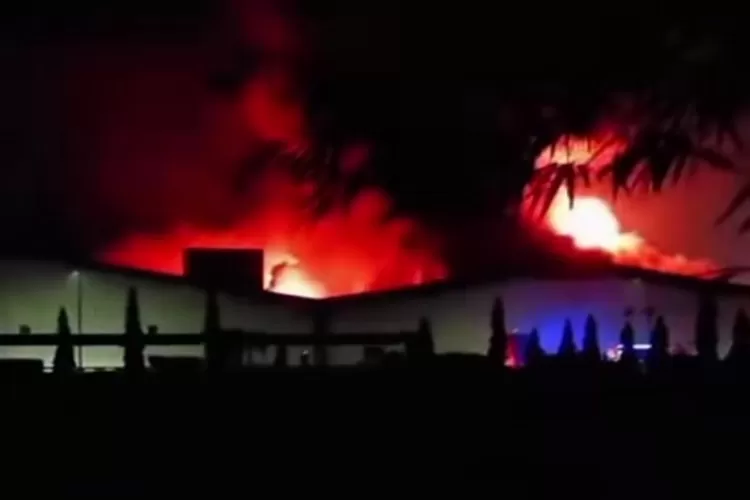 Pabrik Tekstil di Cikarang Terbakar Akibat Korsleting