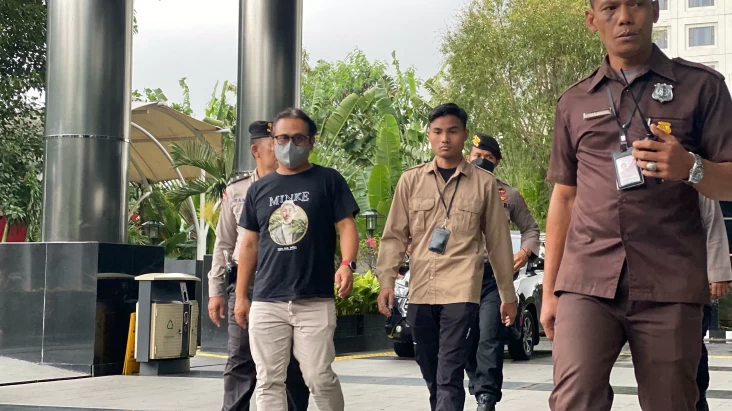 Orang Kepercayaan Bupati Ponorogo Tiba di Gedung KPK