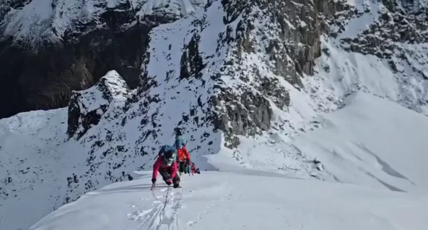 Tujuh Pendaki Tewas Akibat Longsoran Salju di Nepal
