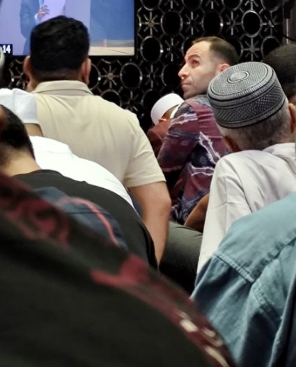 Timur Kapadze Tiba di Jakarta dan Salat Jumat di Masjid Istiqlal