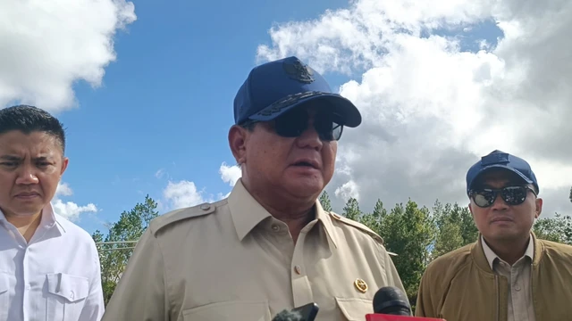 Prabowo Tegaskan Komitmen Bantu Korban Banjir Sumatera dengan Segala Upaya