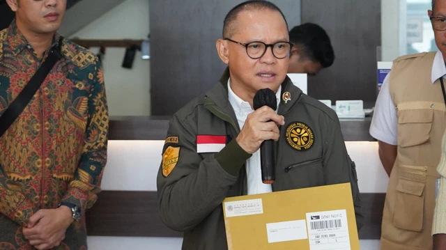 Menteri P2MI Sambut Jenazah PMI Korban Kebakaran Hong Kong