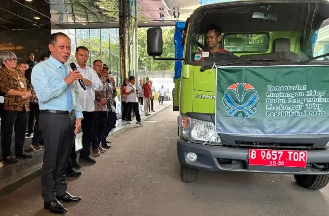 KLH Kirim Bantuan Pascabencana ke Sumatera