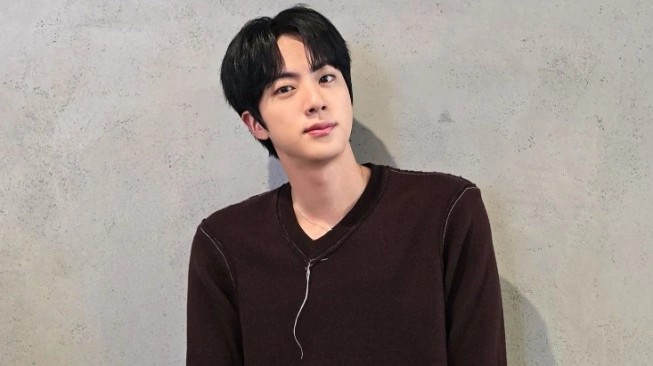 Jin BTS Salurkan Bantuan Rp 1,1 M untuk Program Kesejahteraan Anak