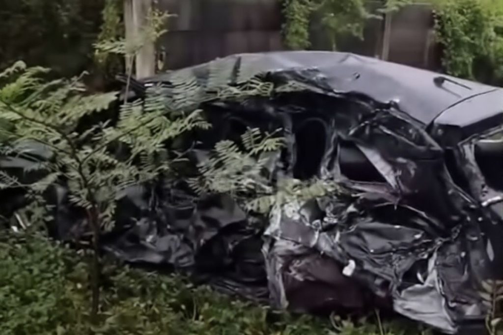 Mobil Tertabrak KA Bandara di Kalideres, Operasional Kereta Terganggu