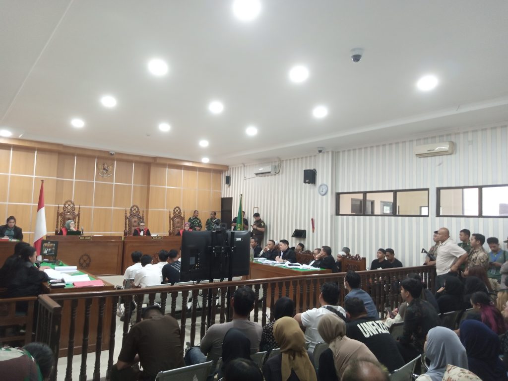 Foto Lebam Terdakwa Bocor di Sidang, Pengacara Bongkar Tekanan Penyidikan