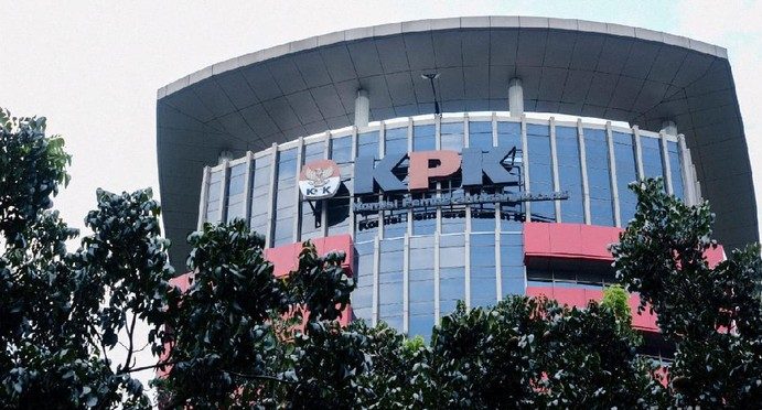 KPK Sita Dokumen usai Geledah Kantor dan Rumah Dinas Bupati Lampung Tengah