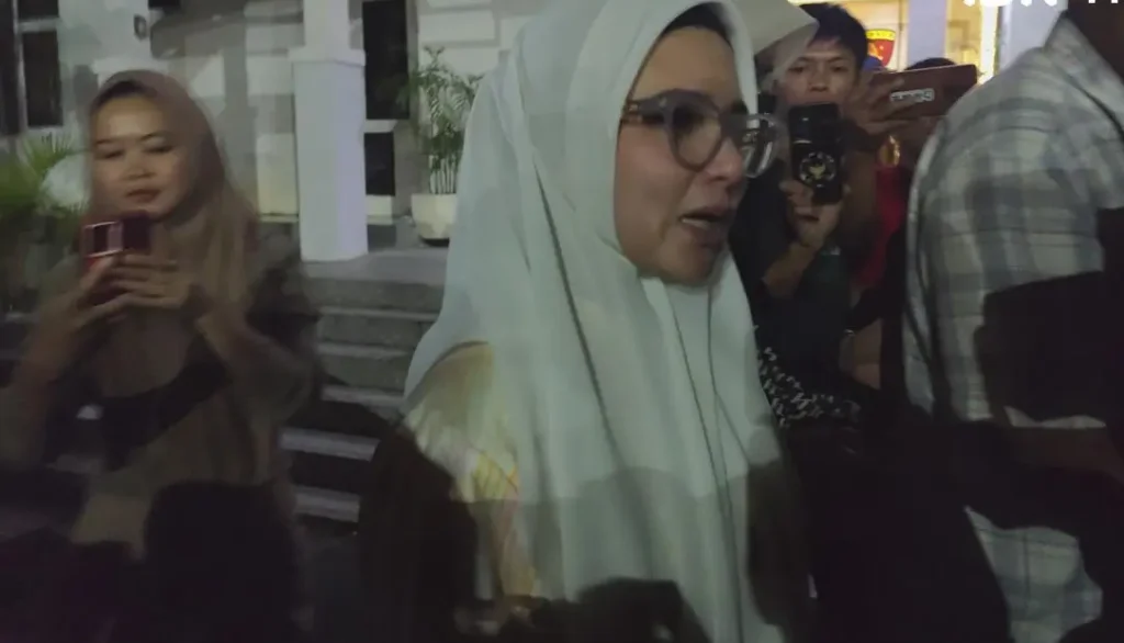 Bupati Pesawaran Diperiksa 13 Jam di Kejati Lampung