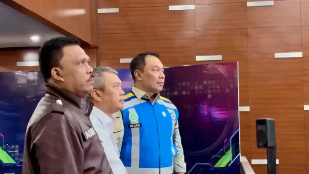 Menhub–Korlantas Pantau Puncak Arus Mudik Nataru di NTMC