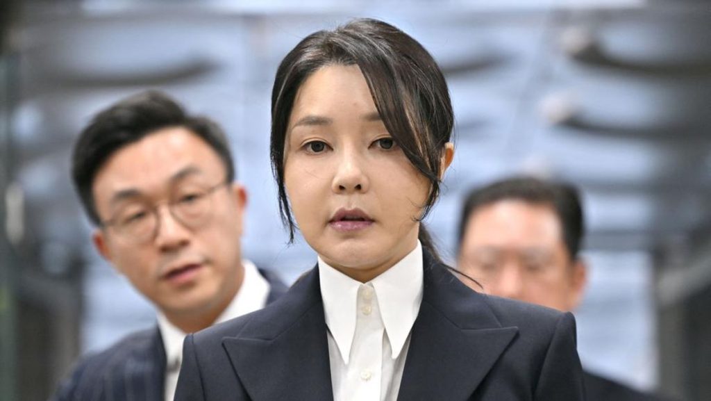 Eks Ibu Negara Korsel Dituntut 15 Tahun Penjara