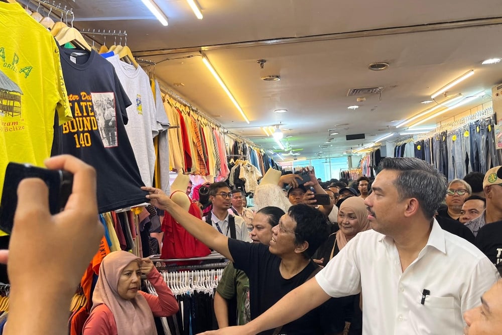 Pedagang Pasar Senen Protes Larangan Thrifting di Hadapan Menteri UMKM