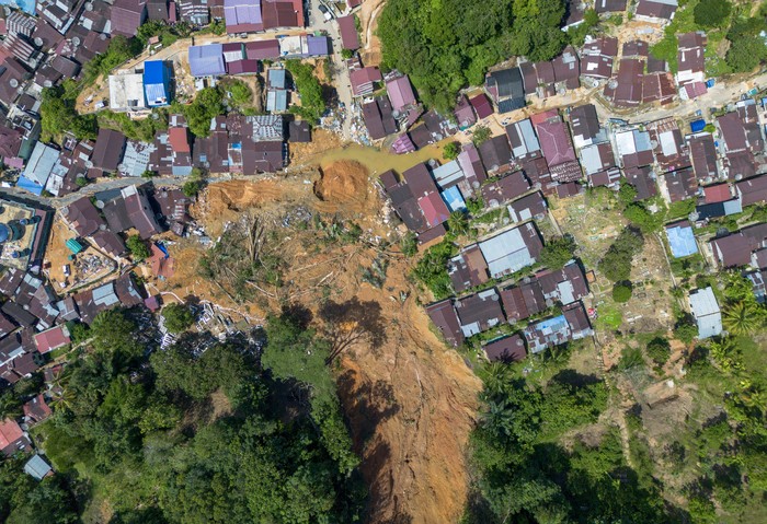 BMKG Peringatkan Potensi Hujan Lebat di Sumut, Aceh, dan Sumbar hingga 2 Desember