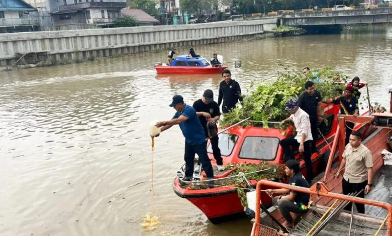 Wawali Samarinda Pantau Langsung Progres Pemulihan Sungai Karang Mumus