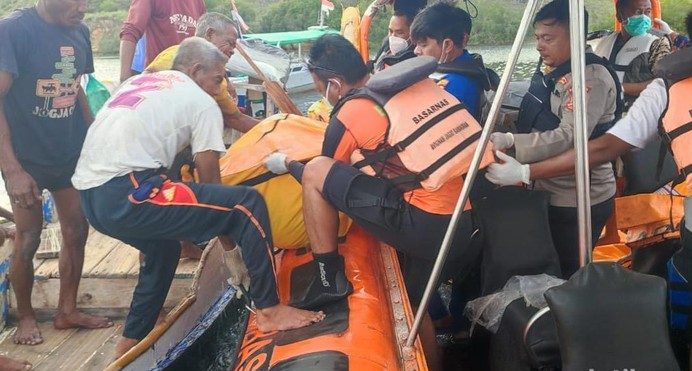 Satu WN Spanyol Korban KM Putri Sakinah Ditemukan Tewas