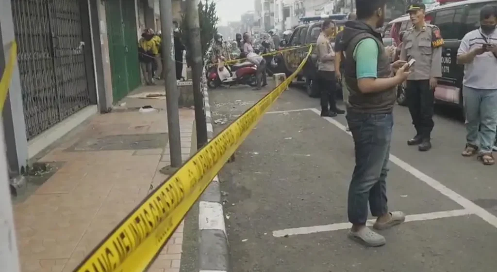 Jasad Pria Misterius Ditemukan di Jalan Otista Bandung
