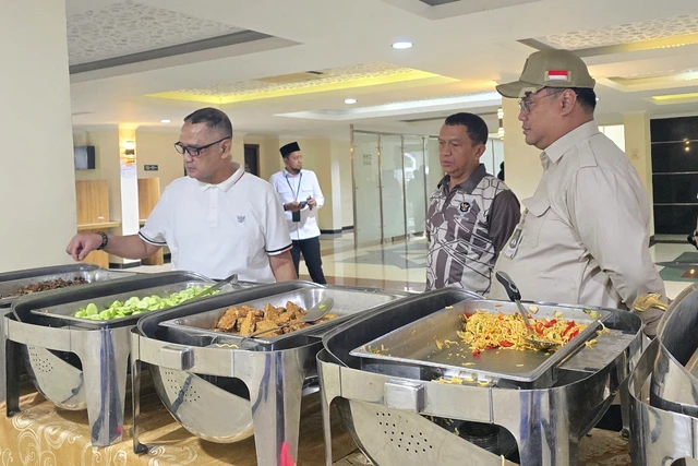 Menhaj Sidak Makanan Diklat PPIH, Pastikan Layak dan Sesuai Standar