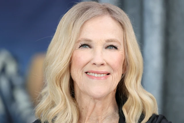 Bintang Film “Home Alone” Catherine O’Hara Meninggal Dunia