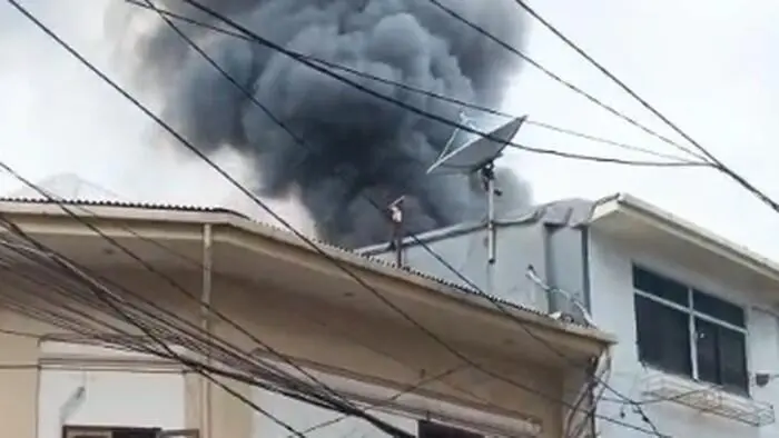 Kebakaran Ruko di Somba Opu Makassar, Asap Hitam Membumbung